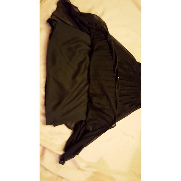 BLACK DRESS - Picture 4 of 4